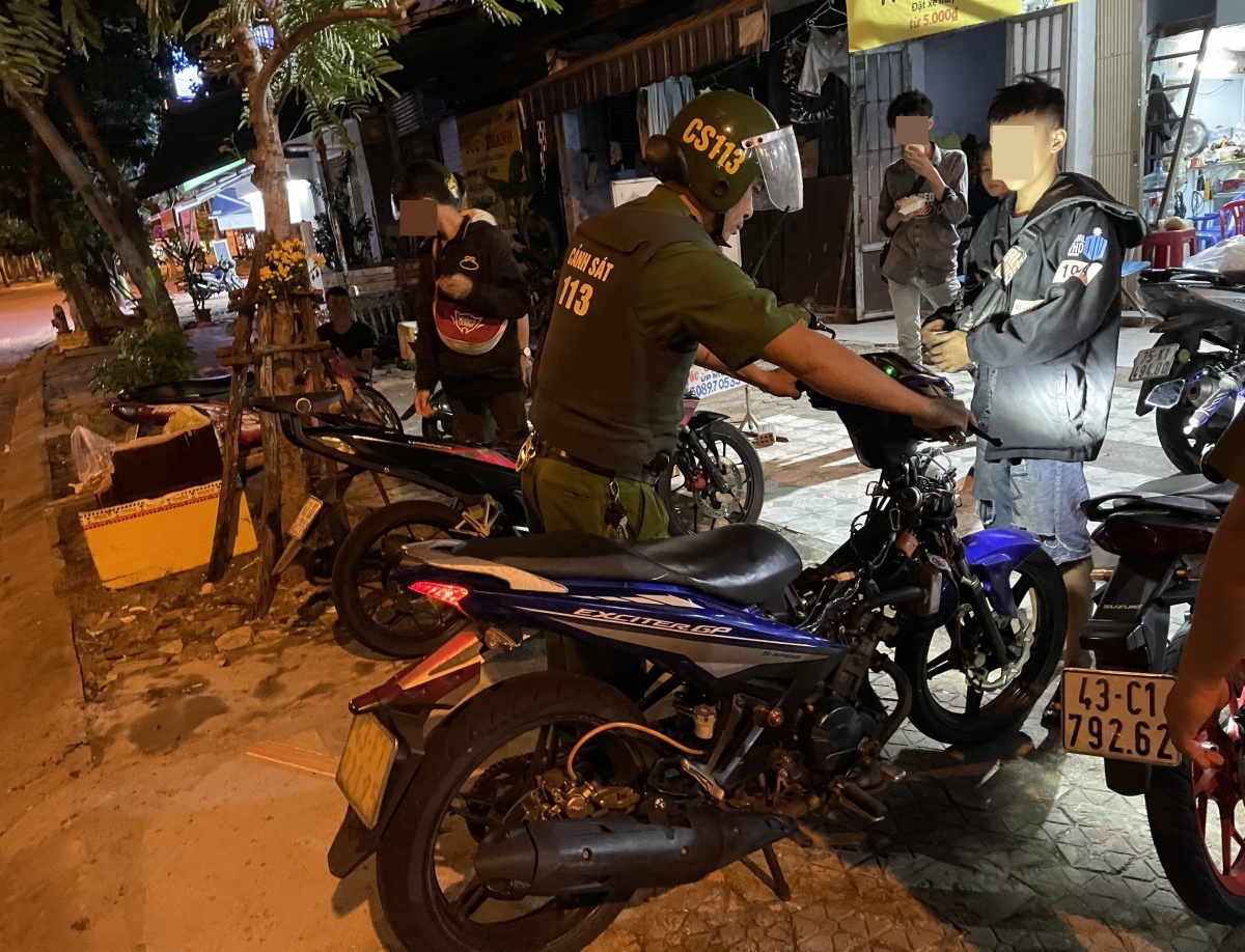 Xử lý, ngăn chặn nhiều nhóm gây rối trật tư trong đêm ở Đà Nẵng